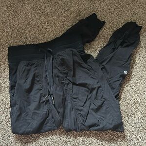 Lululemon dance studio jogger size 0